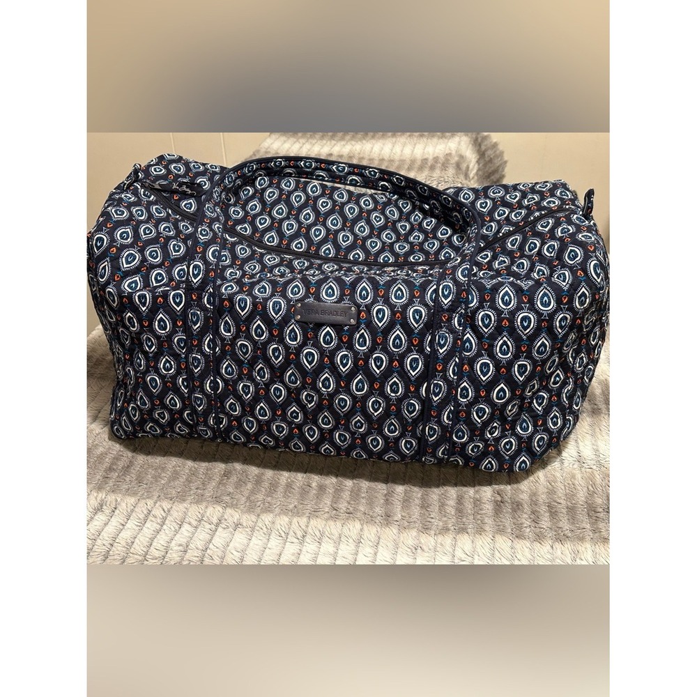 Vera Bradley Medallion (retired print) Large Duffle Bag Navy travel bag carryon